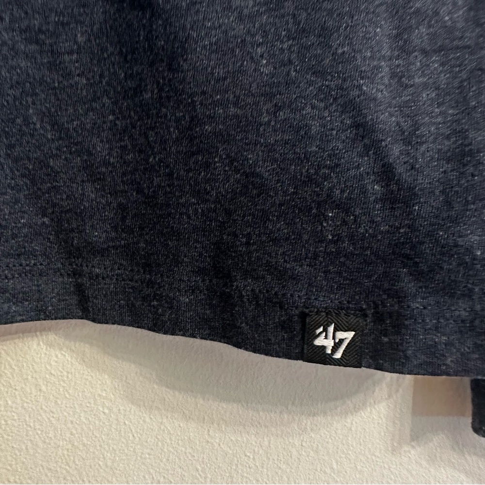 47 Tennessee Titans T-shirt Tee Unisex Men’s Large Navy Blue Long Sleeve TN NFL - Picture 5 of 8